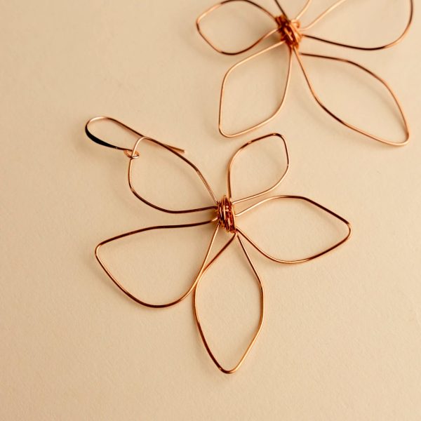 Novi Copper Wire Flower Earrings Online Hot Sale