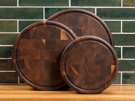 Walnut End Grain Round Butcher Block with Juice Groove Online Hot Sale